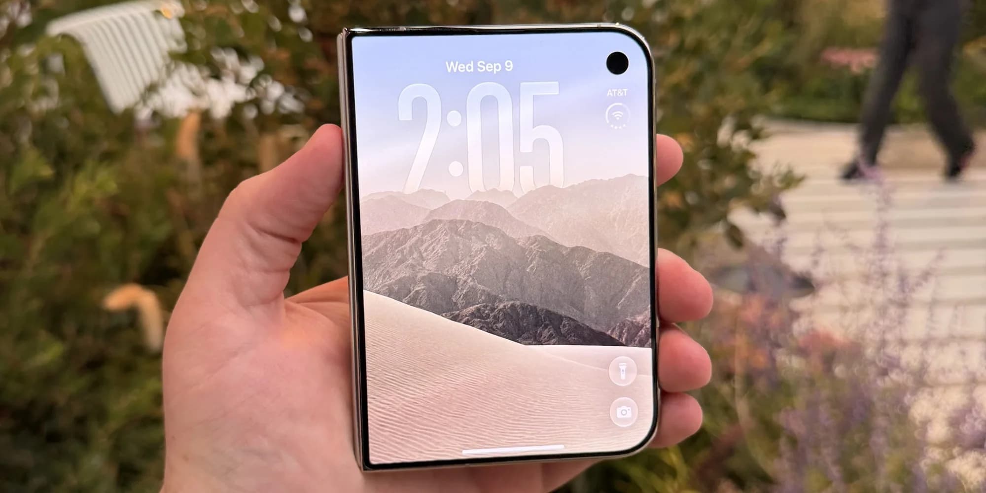 "iPhone Duo" üçün "Reachability" funksiyası bu ilin sonunda gələcək