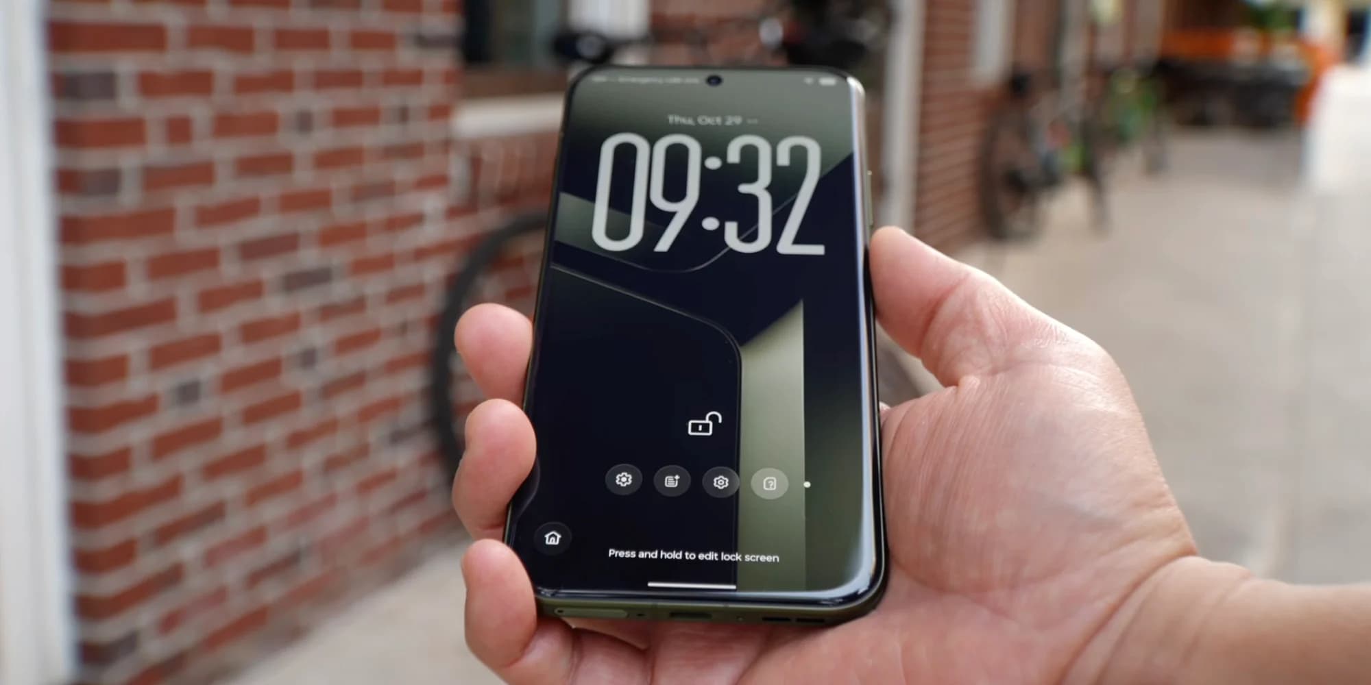 "Motorola Signature 27"nin xüsusiyyətləri təqdimatdan əvvəl üzə çıxıb