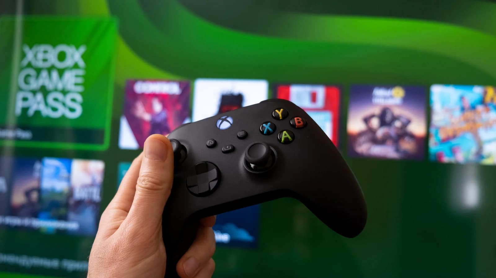 Microsoft istifadə olunmayan "Xbox" konsollarının satılmasını təşviq edir
