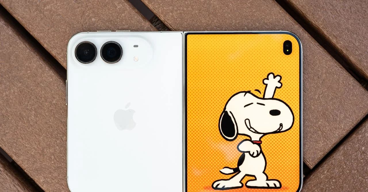 Wired "iPhone Duo"nu sınaqdan keçirib: Apple-ın ilk qatlanan smartfonu 7/10 alıb
