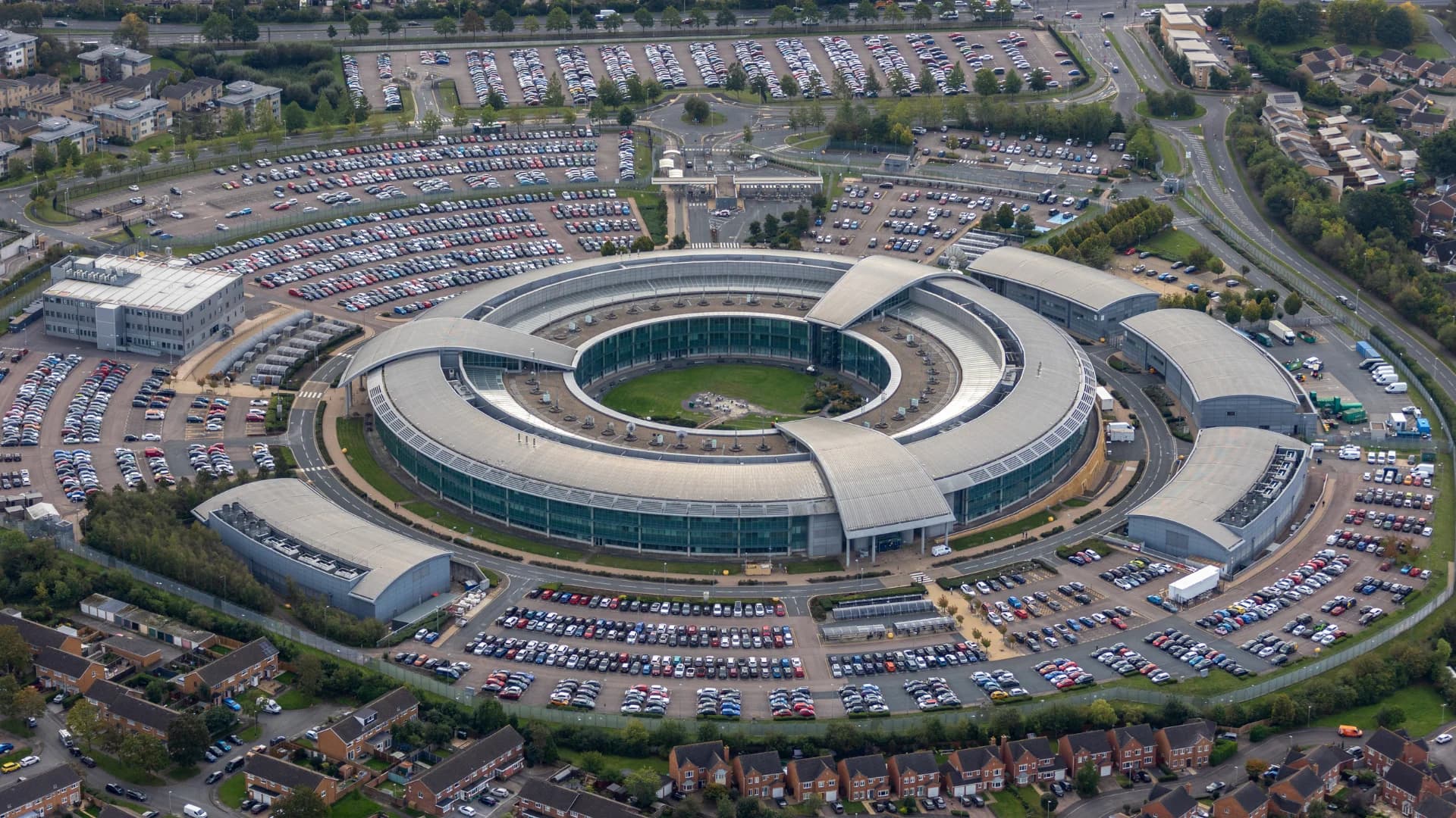 Britaniya kəşfiyyatı GCHQ illərdir itmiş çoxsaylı yaddaş daşıyıcısını tapa bilmir